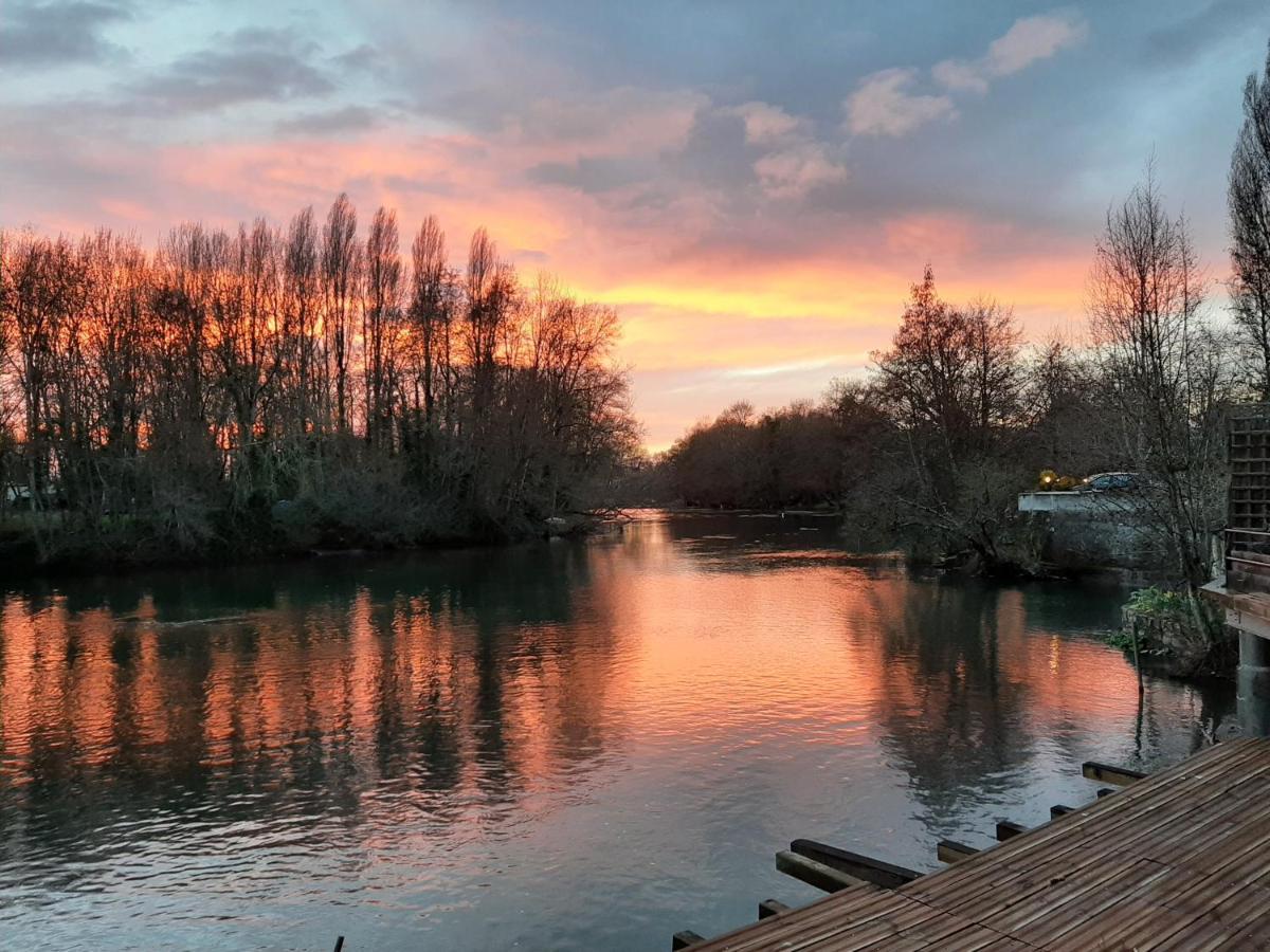 Dans Moulin Au Bord De L'Eau, Appartement Chaleureux Saint-Pryvé-Saint-Mesmin エクステリア 写真