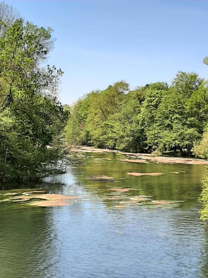 Dans Moulin Au Bord De L'Eau, Appartement Chaleureux Saint-Pryvé-Saint-Mesmin エクステリア 写真